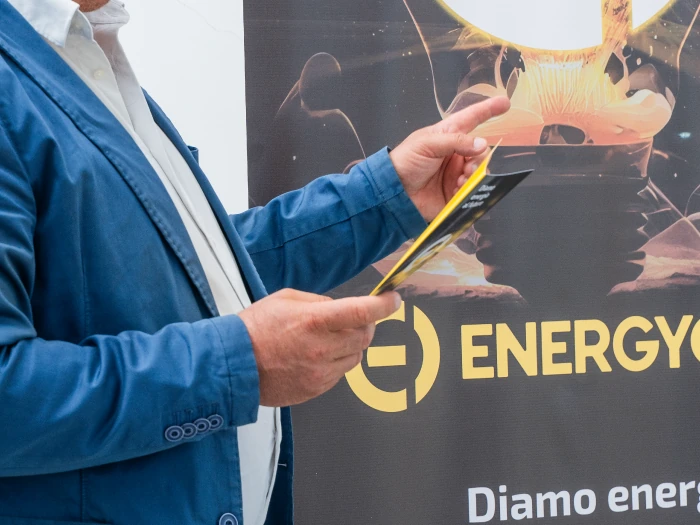 Tecnico Energyco durante un sopralluogo energetico